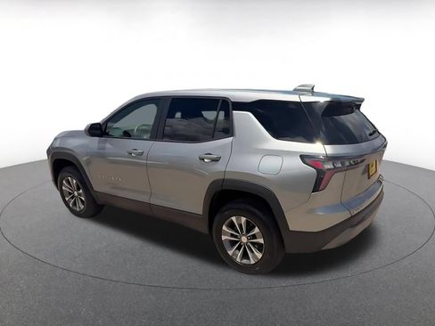 Used 2025 Chevrolet Equinox LT FWD image 10