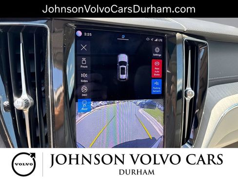 Used 2023 Volvo XC60 B5 Ultimate w/ Protection Package Premier AWD/4WD image 25