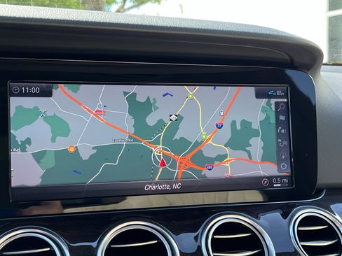Used 2019 Mercedes-Benz E 300 image 23