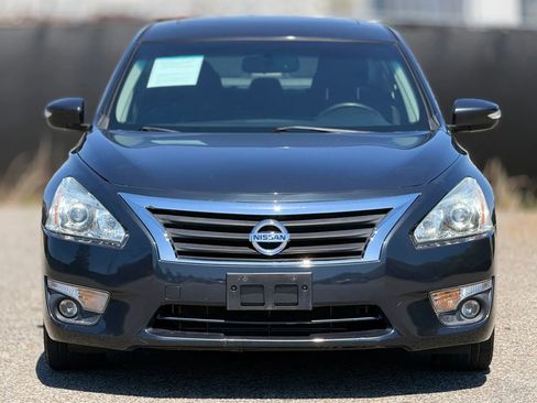 Used 2014 Nissan Altima 2.5 SV w/ Convenience Package image 5