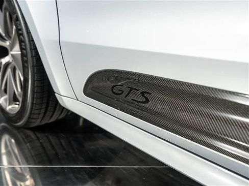 Certified 2026 Porsche Macan GTS AWD/4WD image 16