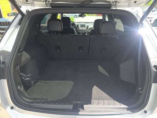 Used 2022 Chevrolet Equinox RS AWD/4WD image 24
