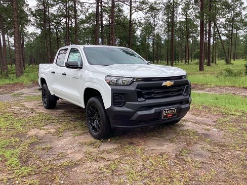 New 2026 Chevrolet Colorado W/T w/ Advanced Trailering Package AWD/4WD image 7