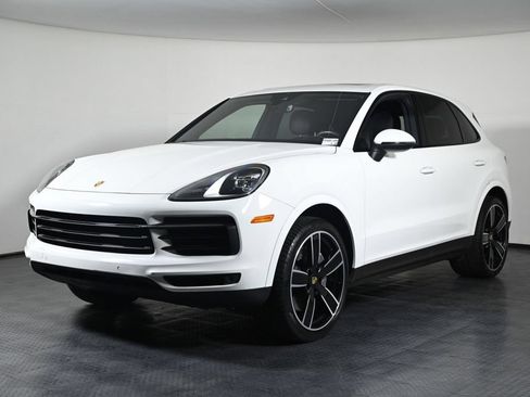 Certified 2023 Porsche Cayenne AWD/4WD image 2