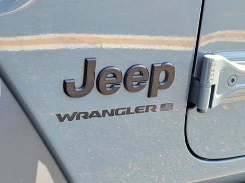 Used 2025 Jeep Wrangler Unlimited Sport AWD/4WD image 23