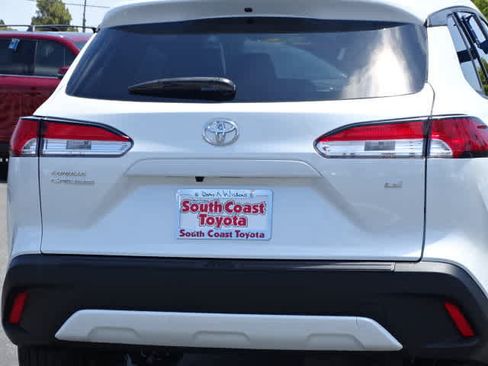 Certified 2024 Toyota Corolla Cross LE FWD image 15