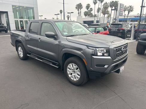 Used 2022 Nissan Frontier SV w/ Technology Package image 8