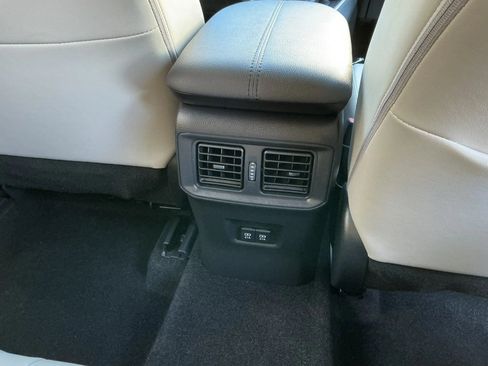Used 2021 Toyota RAV4 Limited AWD/4WD image 24