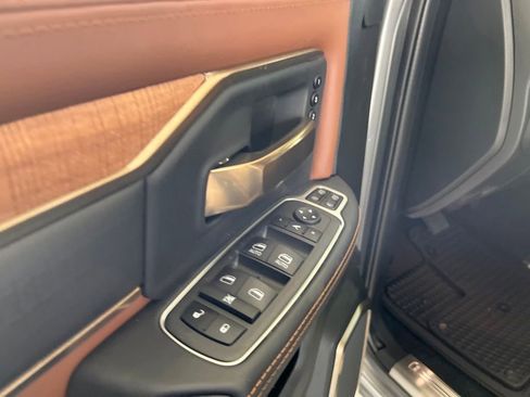 New 2023 RAM 3500 Limited image 33