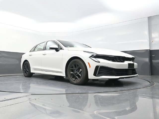 Used 2026 Kia K5 LXS FWD image 31