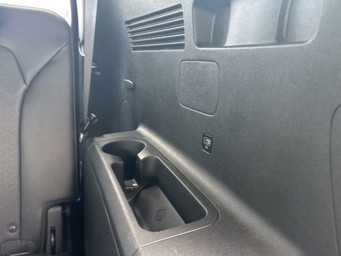 Used 2022 Kia Sorento EX w/ Panoramic Sunroof Package FWD image 45