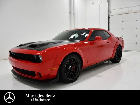 Used 2023 Dodge Challenger SRT Hellcat RWD image 1