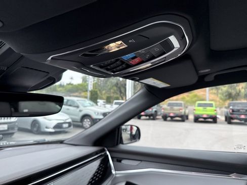 New 2025 Jeep Wagoneer S Limited image 17