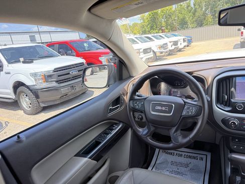 Used 2015 GMC Canyon SLT RWD image 19