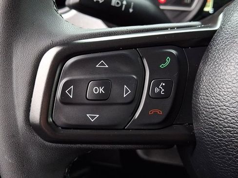 Used 2025 Jeep Wrangler Unlimited Sport AWD/4WD image 21