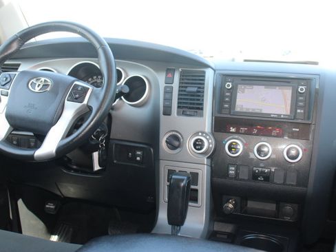 Used 2014 Toyota Sequoia SR5 w/ Sport Appearance Package AWD/4WD image 25