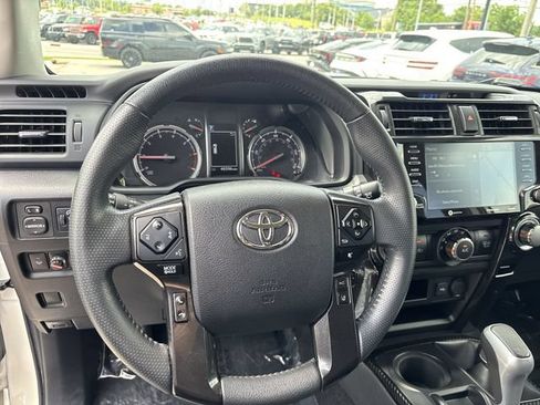 Used 2021 Toyota 4Runner TRD Off-Road Premium w/ Moonroof Package AWD/4WD image 14