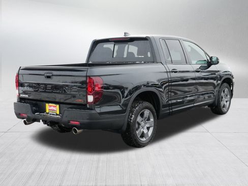 Used 2025 Honda Ridgeline TrailSport image 7