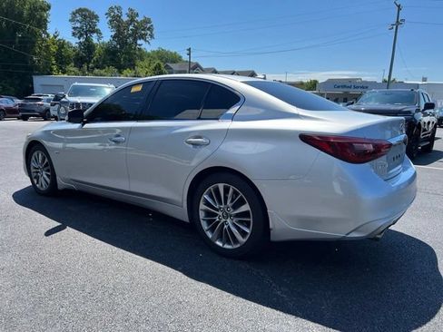 Used 2018 INFINITI Q50 Luxe w/ Essential Package (3.0T Luxe) AWD/4WD image 8