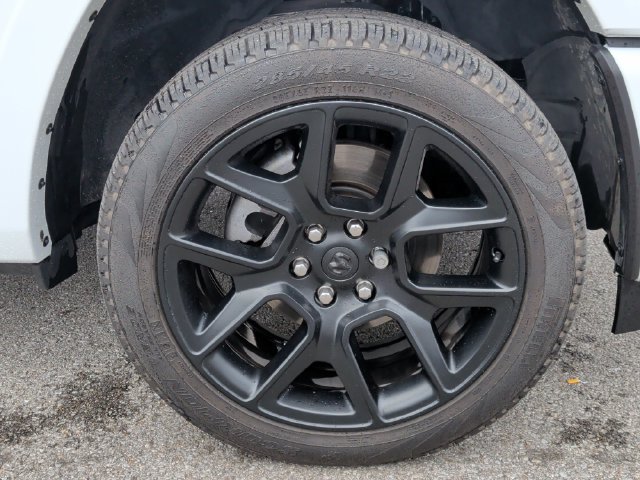 Used 2026 RAM 1500 4x4 Crew Cab image 9
