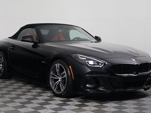 Certified 2023 BMW Z4 sDrive30i w/ Shadowloine Package RWD image 3
