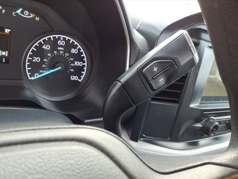 Used 2022 Ford F150 XL image 19