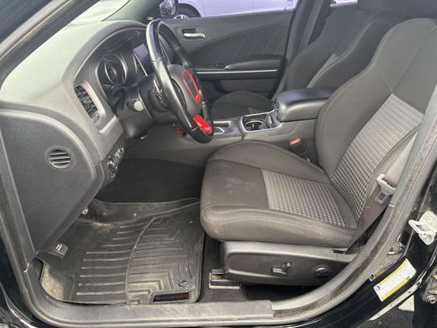 Used 2022 Dodge Charger R/T RWD image 4