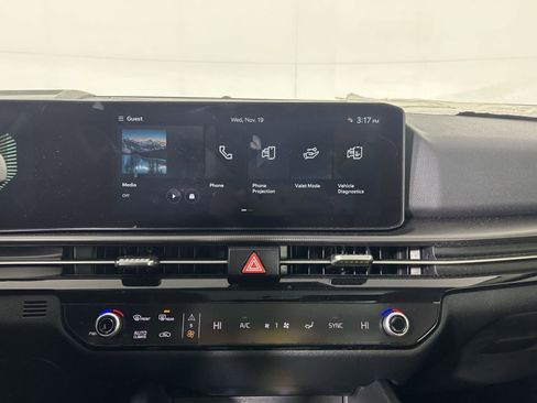 New 2026 Kia Sportage EX w/ EX Panorama Roof Package image 22