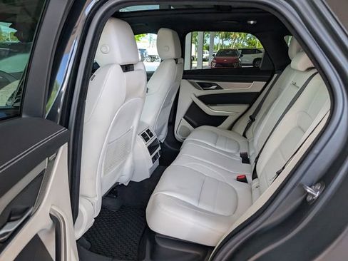 Used 2025 Jaguar F-PACE R-Dynamic S AWD/4WD image 13