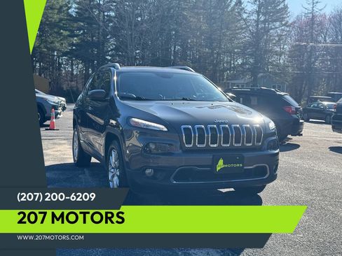 Used 2017 Jeep Cherokee Limited w/ Luxury Group AWD/4WD image 1