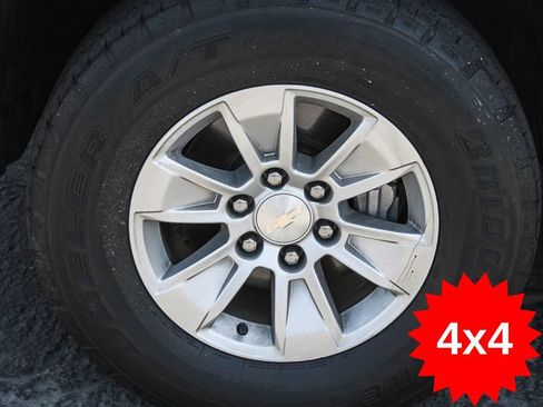 Used 2024 Chevrolet Silverado 1500 LT w/ Protection Package AWD/4WD image 10