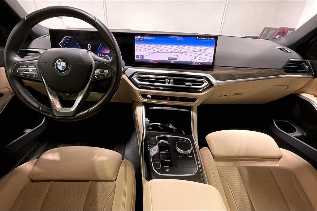 Used 2023 BMW 330i Sedan w/ Premium Package RWD image 18