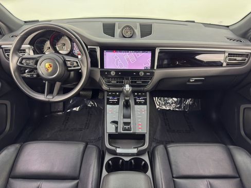 Used 2023 Porsche Macan w/ Premium Plus Package image 13