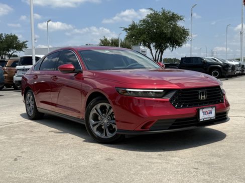 Used 2024 Honda Accord EX image 2
