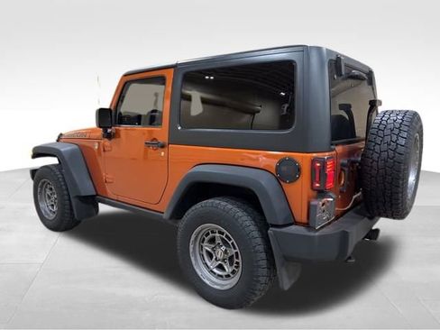 Used 2011 Jeep Wrangler Rubicon w/ Dual Top Group image 7
