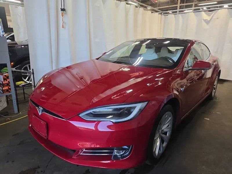 Used 2018 Tesla Model S 100D AWD/4WD image 1