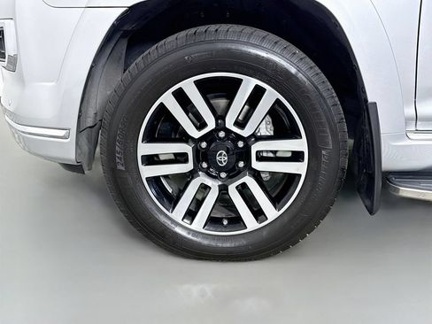 Used 2021 Toyota 4Runner Limited AWD/4WD image 33
