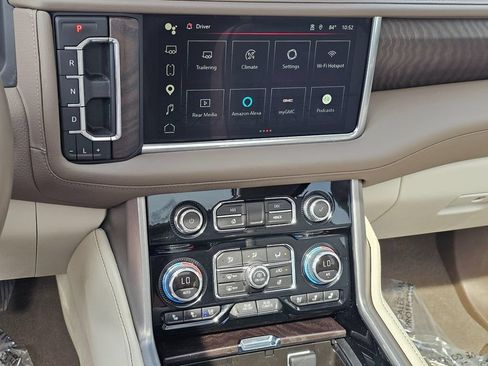 Used 2024 GMC Yukon XL Denali w/ Denali Reserve Package AWD/4WD image 31