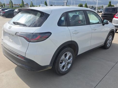 Used 2024 Honda HR-V LX image 5