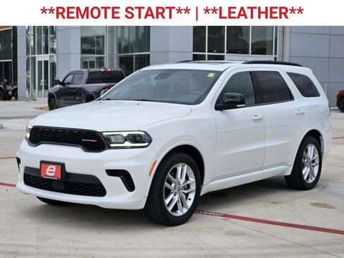 Used 2024 Dodge Durango GT RWD image 3
