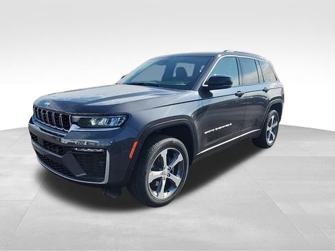 New 2026 Jeep Grand Cherokee Limited w/ Luxury Tech Group II AWD/4WD image 16