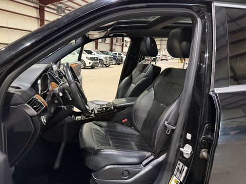 Used 2018 Mercedes-Benz GLS 450 4MATIC w/ Premium Package image 13