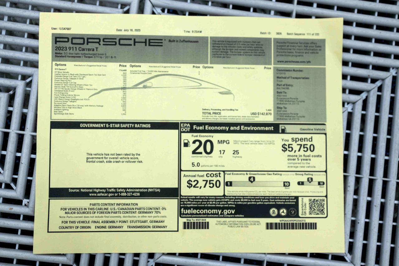 Used 2023 Porsche 911 Carrera T RWD image 3