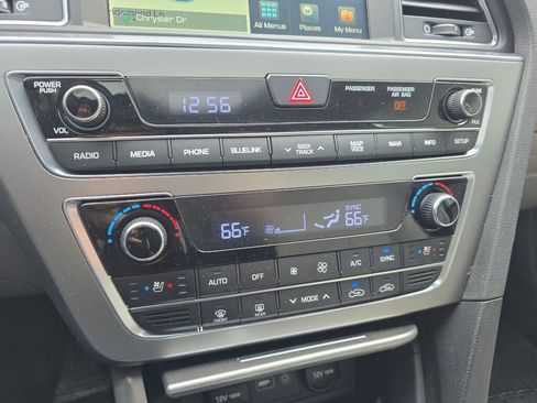 Used 2017 Hyundai Sonata Limited w/ Ultimate Package 04 image 27