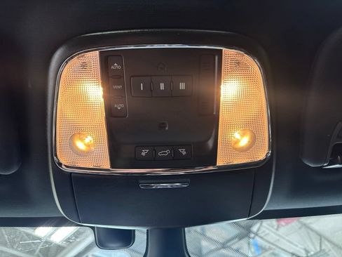 Used 2020 Jeep Grand Cherokee Altitude AWD/4WD image 33