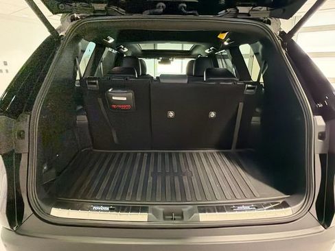 Certified 2025 Toyota Grand Highlander AWD Hybrid image 21