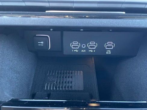 New 2026 Jeep Grand Wagoneer Limited w/ Rear Seat Video Group I AWD/4WD image 19