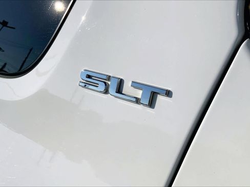 Used 2019 GMC Acadia SLT image 8