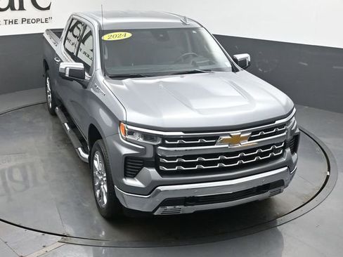 Used 2024 Chevrolet Silverado 1500 LTZ w/ Technology Package AWD/4WD image 61