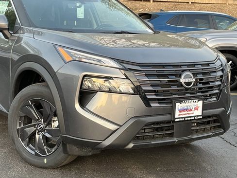 New 2026 Nissan Rogue SV w/ Cold Weather Package AWD/4WD image 3